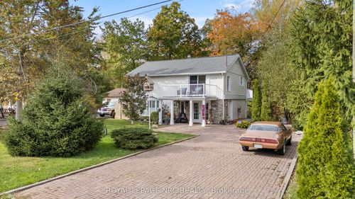 327 Maple Leaf Ave N, Ridgeway, ON, L0S1N0 | Card Image