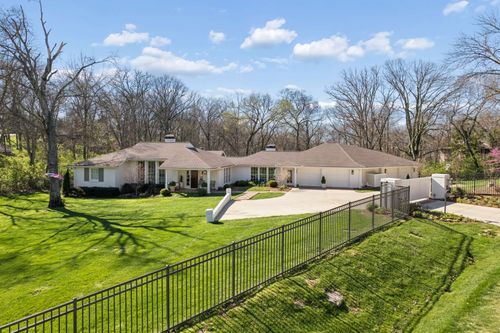 6010 Hickory Valley Rd, Nashville, TN, 37205-1337 | Card Image