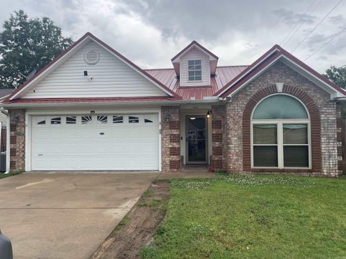 3913 Kingsberry Dr, Van Buren, AR, 72956-5551 | Card Image