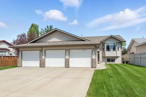 7 Reighley Close, Red Deer, AB, T4P3V7 | Card Image