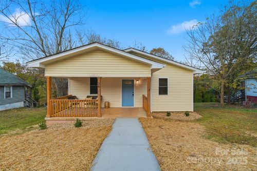 20 Archer St, Granite Falls, NC, 28630-1502 | Card Image