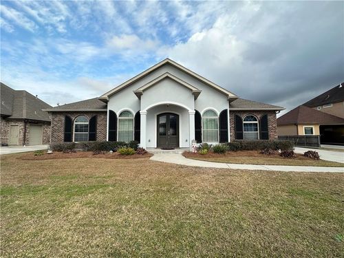 142 Chapel Hill Dr, Belle Chasse, LA, 70037-1676 | Card Image