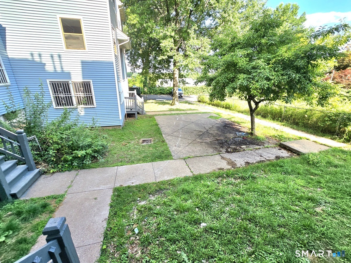 Residential Lease in Hartford