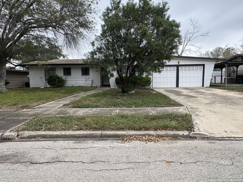 454 Shadywood Ln, San Antonio, TX, 78216-6814 | Card Image