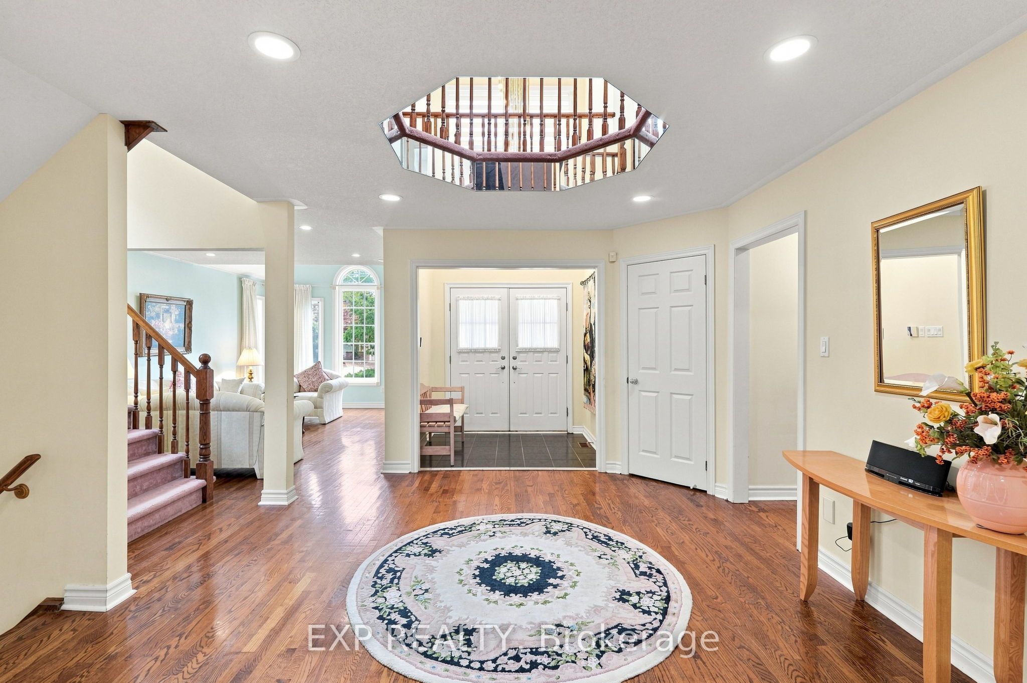Residential in Richmond Hill 5