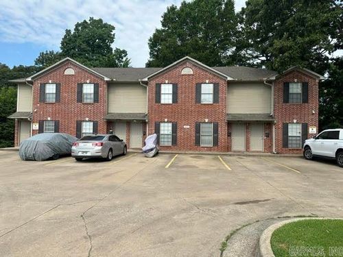 1601 Davis St, Conway, AR, 72032-3216 | Card Image