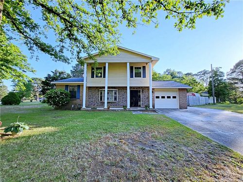 6261 Stoney Point Loop, Fayetteville, NC, 28306-8330 | Card Image