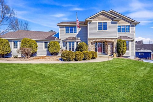 585 High Ridge Cir, Mendota Heights, MN, 55118-4351 | Card Image