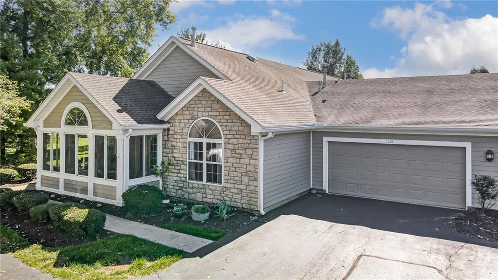 Turnberry Village Dr, Dayton, OH 45458