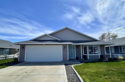 6604 Gehrig Dr, Pasco, WA, 99301-7860 | Card Image