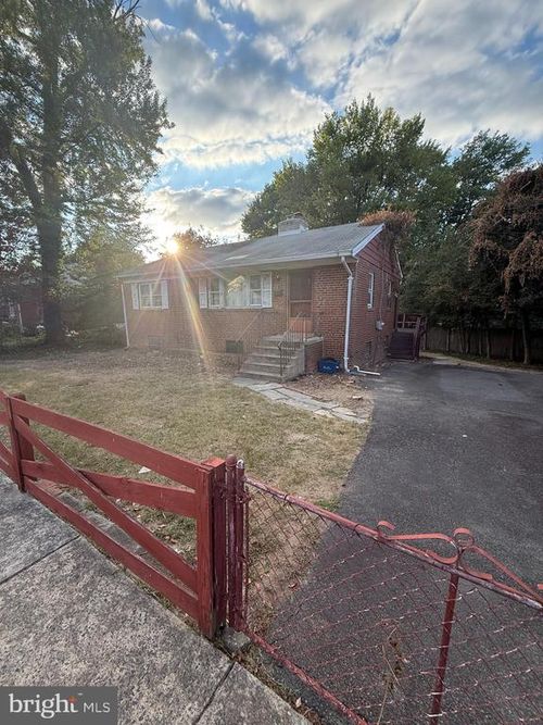 10118 Dwight Ave, FAIRFAX, VA, 22032-1034 | Card Image