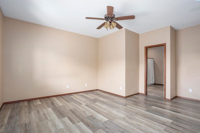 615 N Larkspur Ln, Home with 3 bedrooms, 2 bathrooms and null parking in Othello WA | Image 14