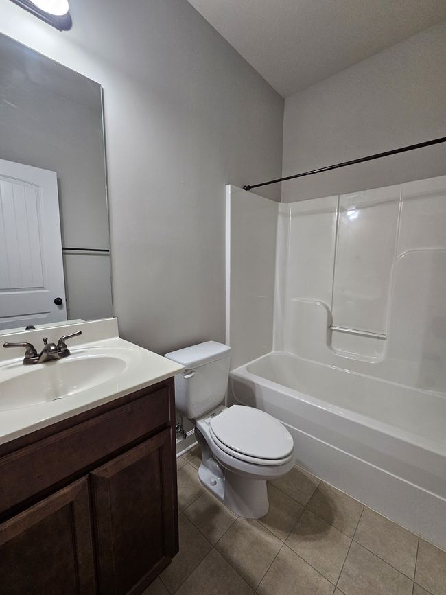 APT-111 - 1040 Charlie Daniels Pkwy, Condo with 2 bedrooms, 2 bathrooms and 2 parking in Mount Juliet TN | Image 19