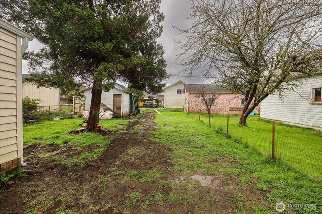 912 4 Th St, House other with 2 bedrooms, 1 bathrooms and 1 parking in Cosmopolis WA | Image 14