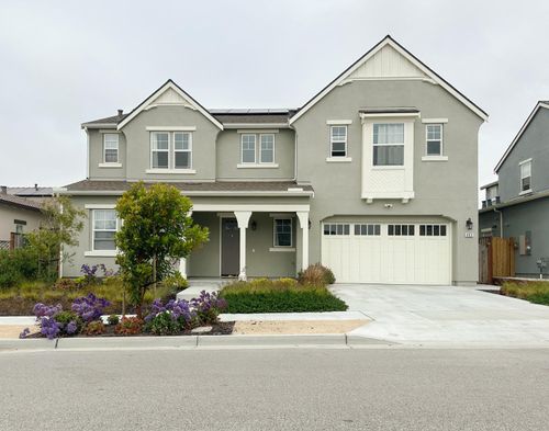 489 Russell Way, Marina, CA, 93933 | Card Image