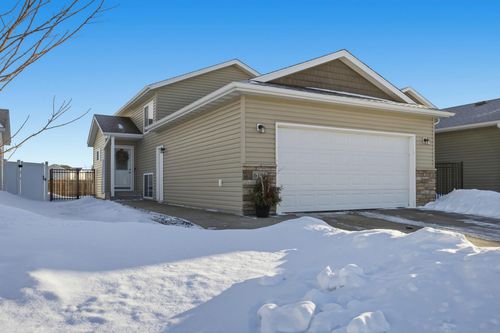 6196 35th Street S, Fargo, ND, 58104 | Card Image
