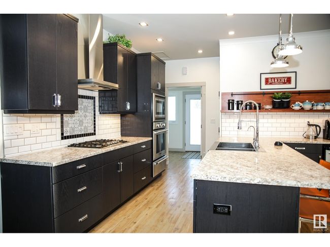 116 Main St, House other with 4 bedrooms, 3 bathrooms and 6 parking in Kingman AB | Image 5