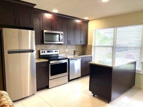 b-920 S Drive Ter, Delray Beach, FL, 33445 | Card Image
