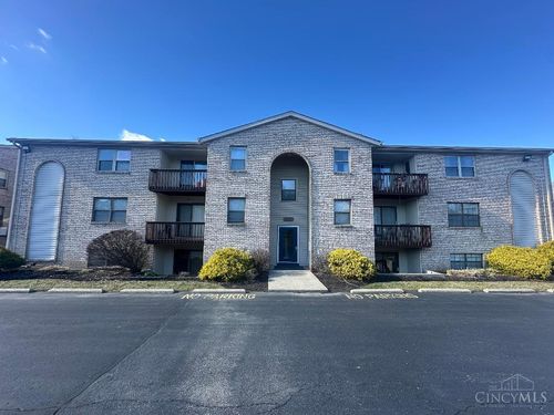 4330 Villa Dr, Blue Ash, OH, 45242-6671 | Card Image