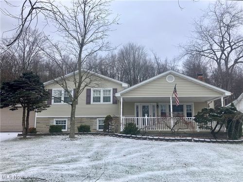 112 Wrenfield Drive, Hubbard, OH, 44425 | Card Image