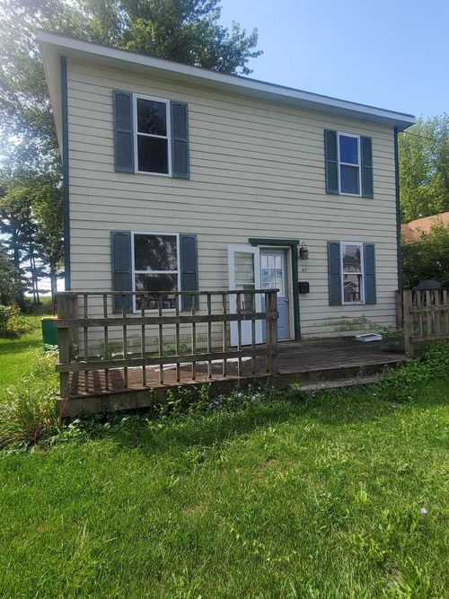 107 Emmett St, Kinsman, IL, 60437-0204 | Card Image