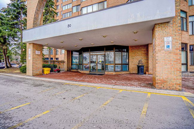 202 - 80 Alton Towers Cir, Condo with 2 bedrooms, 2 bathrooms and 1 parking in Scarborough ON | Image 2