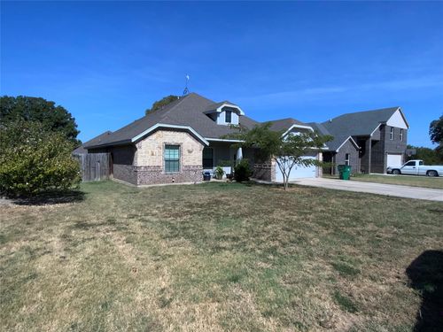 1211 Butterfield St, Bridgeport, TX, 76426-3323 | Card Image