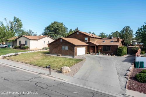 5000 Crestwood Dr, Farmington, NM, 87402-4881 | Card Image