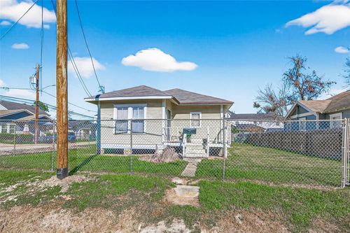 1110 Mathis St, Houston, TX, 77009-3014 | Card Image