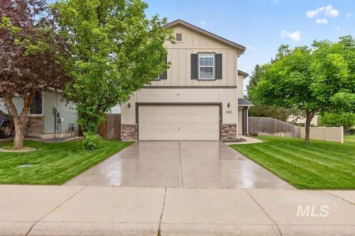 3053 E Shaver Ct, Meridian, ID, 83642-8168 | Card Image