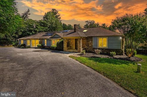 12325 Falls Rd, COCKEYSVILLE, MD, 21030-1614 | Card Image