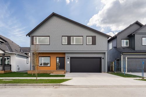 2488 Alder Way, Tsawwassen, BC, V4M0G8 | Card Image