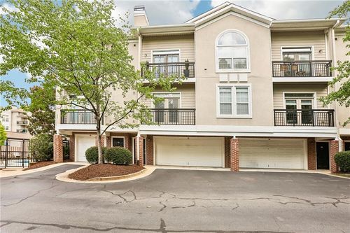 210-4246 River Green Dr Nw, Atlanta, GA, 30327-3088 | Card Image