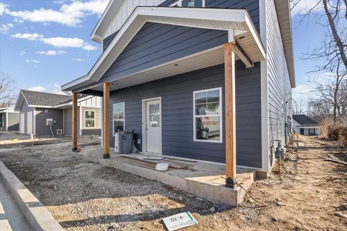 100-603 N 4th St, Columbia, MO, 65201-4303 | Card Image