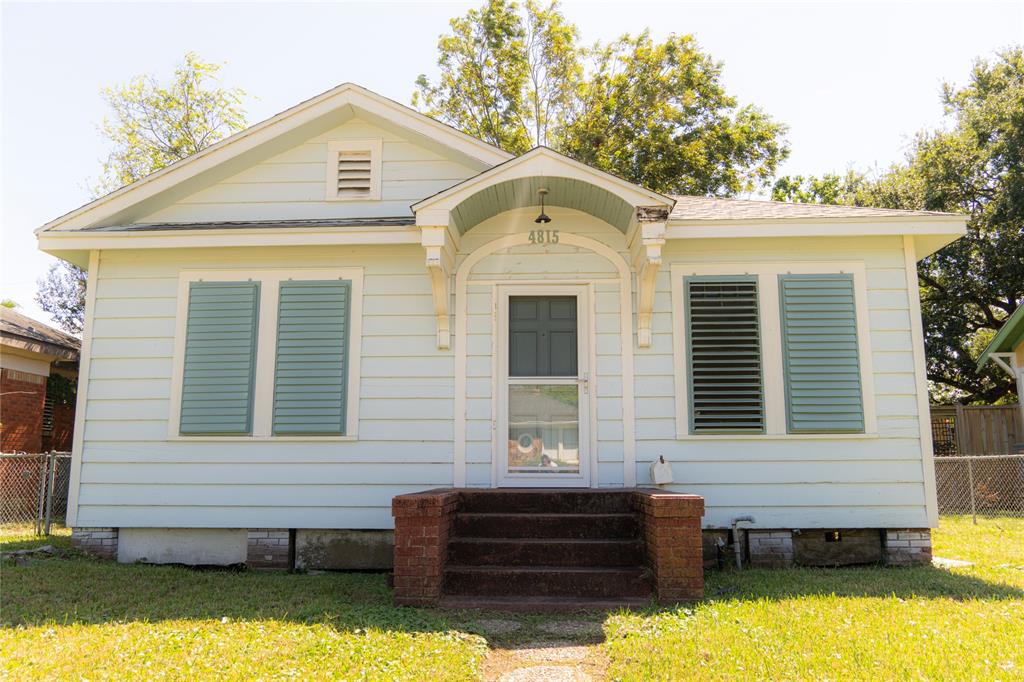 Fannin Dr, Galveston, TX 77551