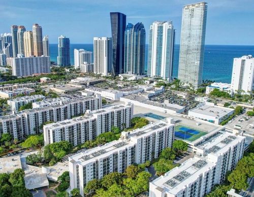 16909 N Bay Rd, Sunny Isles Beach, FL, 33160-4254 | Card Image