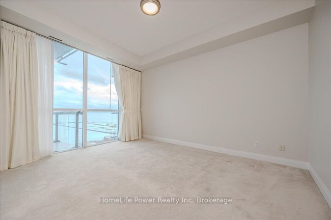 2102 - 1 Hurontario St, Condo with 2 bedrooms, 3 bathrooms and null parking in Mississauga ON | Image 25