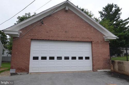 1709 Lampeter Rd, LANCASTER, PA, 17602-1648 | Card Image