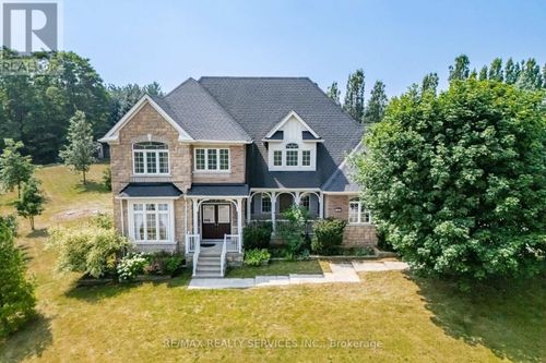 15 Upper Canada Dr, Hillsburgh, ON, N0B1Z0 | Card Image