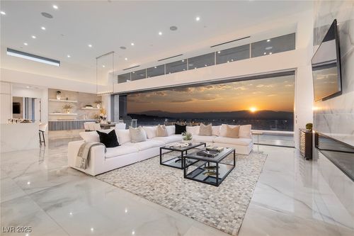 665 Overlook Rim Dr, Henderson, NV, 89012-5839 | Card Image