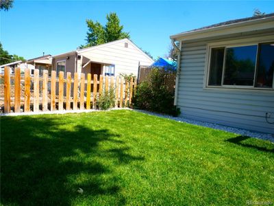 completely fenced front yard | Image 3