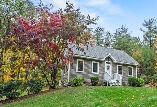 717 Tipton Rock Rd, Southbridge, MA, 01550-3987 | Card Image