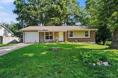 25 Country Ln, Warrenton, MO, 63383-2722 | Card Image