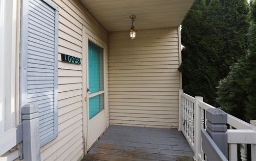 10008 Coldwater Rd, Flushing, MI, 48433-9701 | Card Image