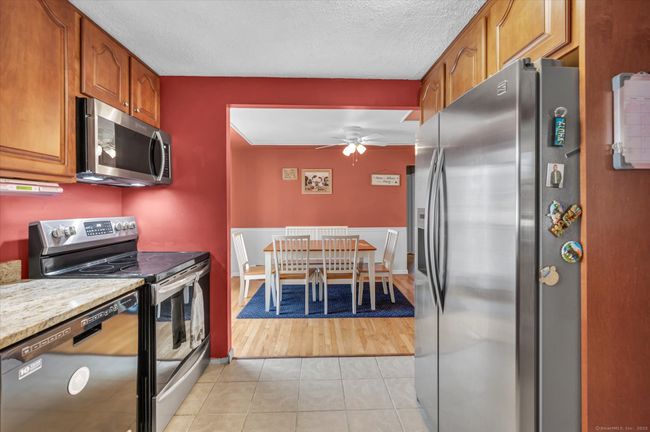 117 E Side Dr, House other with 3 bedrooms, 2 bathrooms and null parking in Wallingford CT | Image 10