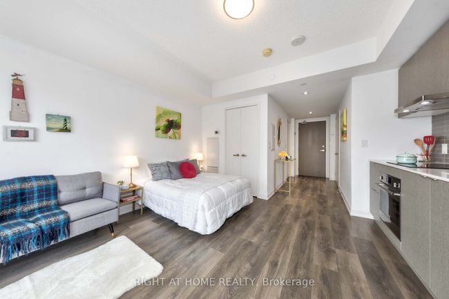 1408 - 100 Harbour St, Condo with 0 bedrooms, 1 bathrooms and null parking in Toronto ON | Image 7