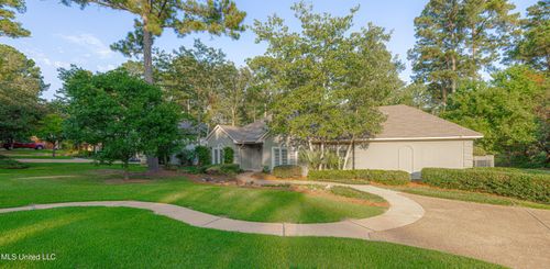 909 Monterey Dr, Madison, MS, 39110-8818 | Card Image