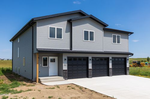 3347 Tyndale Dr, Bismarck, ND, 58503-5869 | Card Image