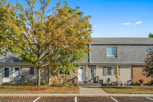 590 Willis Ln, Delaware, OH, 43015-1145 | Card Image