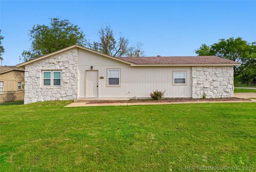 102 W Ruth, Kellyville, OK, 74039-4379 | Card Image